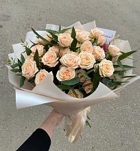 Букет Кремовые розы Латте в Джигинка